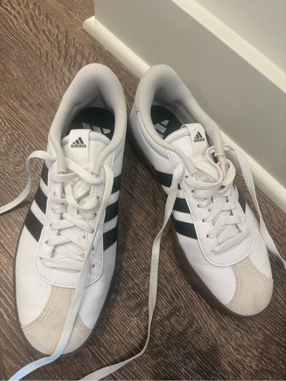 Adidas Women’s VL Court 3.0 Sneakers, size 10, like new